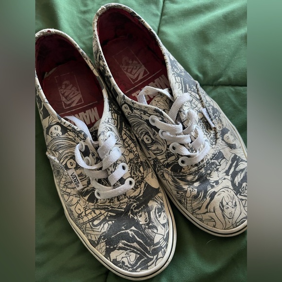 Vans - Picture 3 of 5